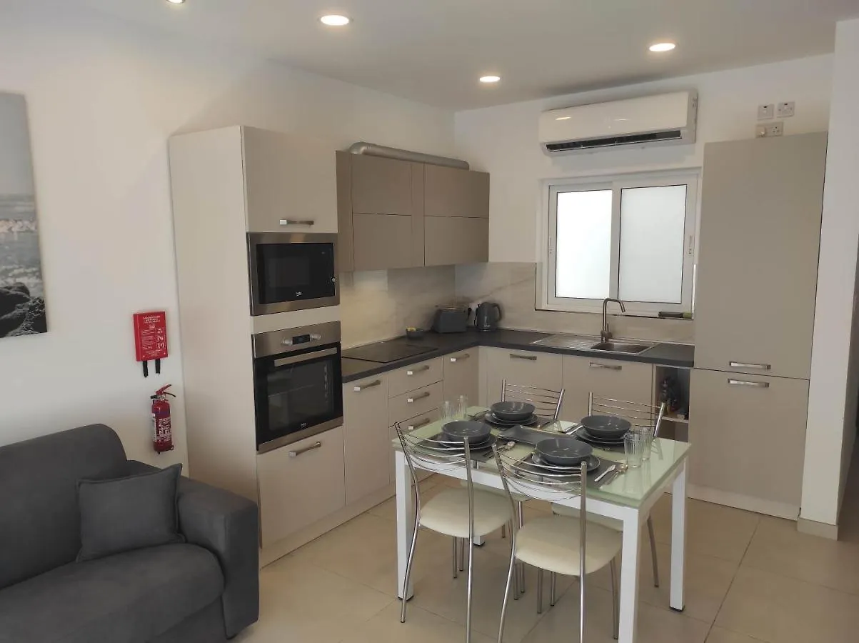 The Penthouse Suite @ Court Twenty-Five Sliema Apartment