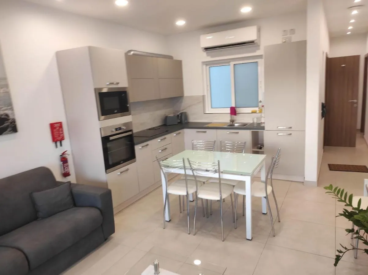 The Penthouse Suite @ Court Twenty-Five Sliema 0*,  Malta