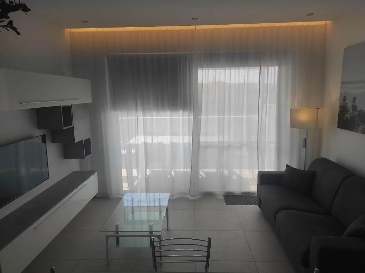 The Penthouse Suite @ Court Twenty-Five Sliema Apartment